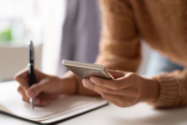 Potted succulent beside the words “We can help,” symbolizing hope and supportive guidance for families seeking help from addiction specialists